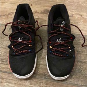 NWOT Nike Kyrie/Friends super cool boys sneakers